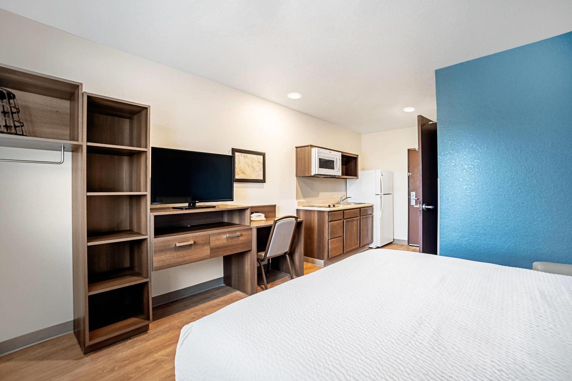 Woodspring Suites Naples Golden Gate Exterior foto